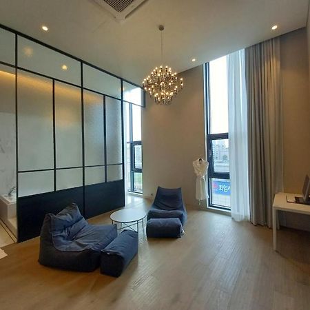 Hotel Libre Szihung Kültér fotó