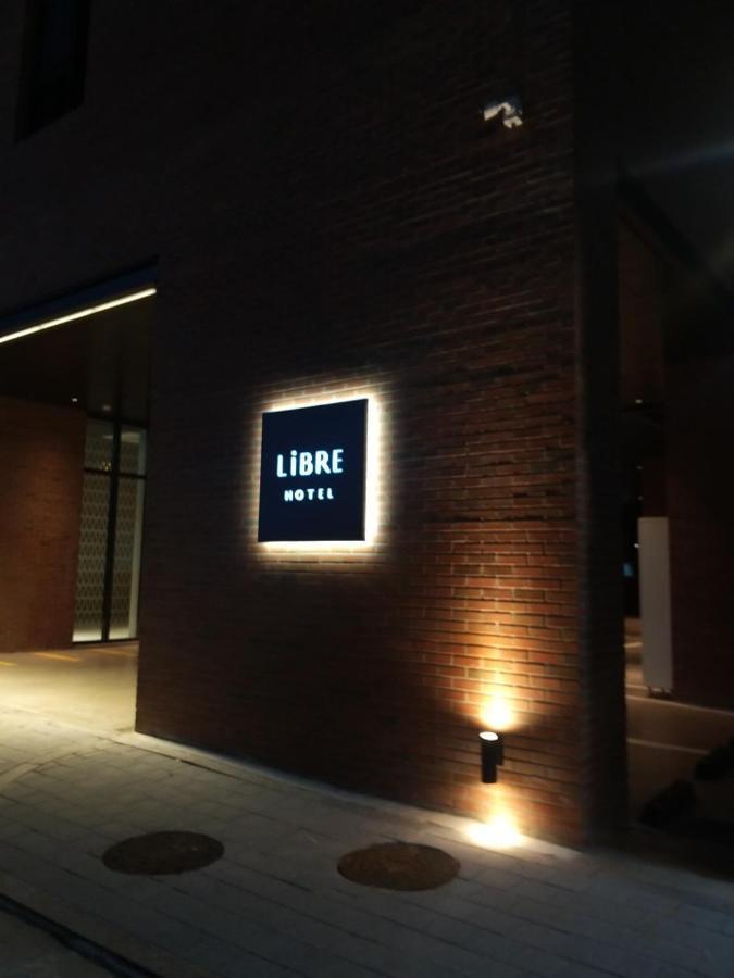 Hotel Libre Szihung Kültér fotó